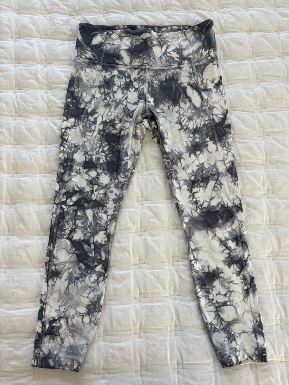 Athleta Gray & White Tie-Dye High-Rise Leggings